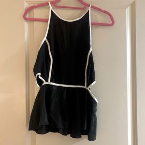 New Cut out side top size large